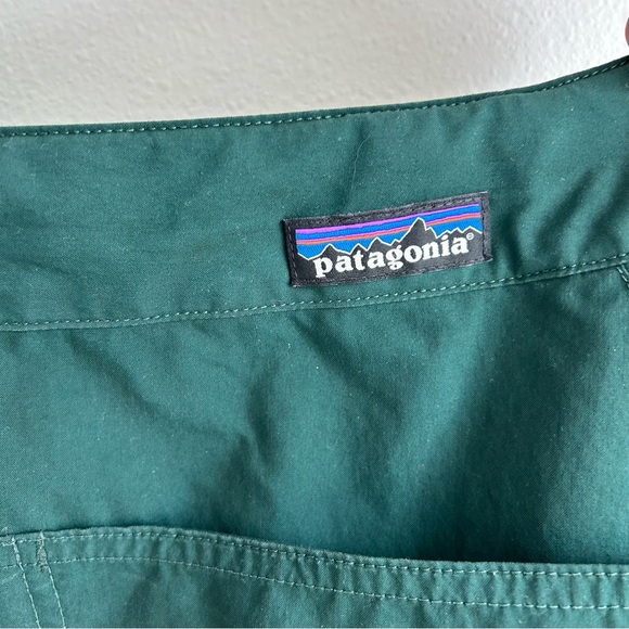 Men’s Green Patagonia Venga Rock Pants - Picture 13 of 14